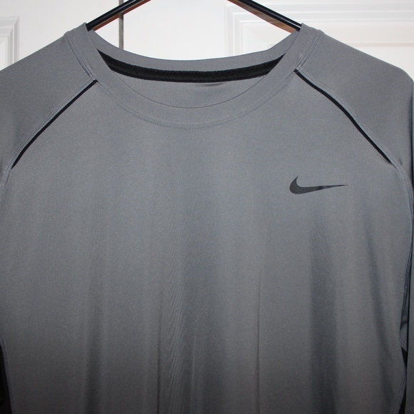 Nike Athletic Shirt - Picture 3 of 4